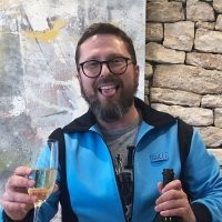 Вот ЭТОГО У@БАНА понасмотрелась своей ТУПЕНЬКОЙ головенькой....
А толик молодец.... Когда полицейские пришли и что то там предьявили, то толя СРАЗУ переобулся.... ОЙ КАК НЕ ХОЧЕТСЯ в свою всратую нэньку быть депортированным....
У этих ТВАРЕЙ у всех сейчас МЕТОДИЧКА на нашу армию...