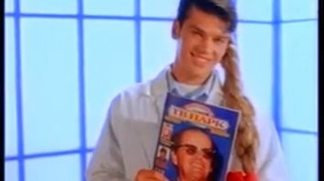 Шая Лабаф из рекламы ТВ Парк прическу спёр