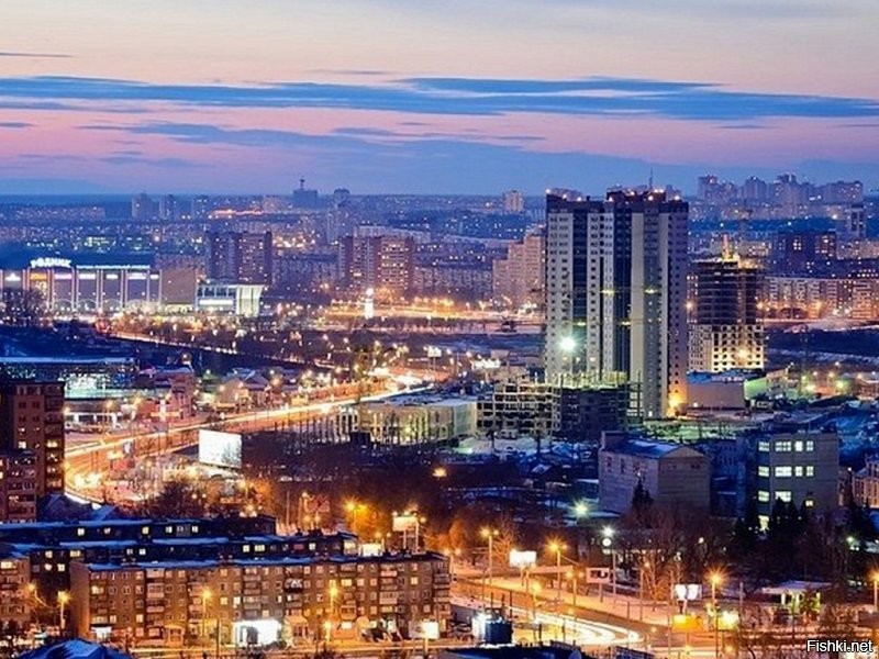 И это Челябинск!
А последнее фото конечно Челябинск, правда 2018 год, и туман выглядит угрожающе, но такое бывает крайне редко.
А вспомните Москву в августе 2010! Но это не значит, что Москва - "городской ад".