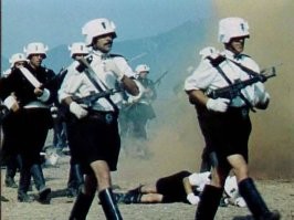 Больше всего Sturmgewehr 44 было задействовано в фильме ,,Мальчиш Кибальчиш,,...Правда без магазинов и прикладов...)))