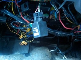 А вот сняв снизу, у вас будет полный доступ.