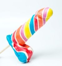 Вот тогда вам тоже бесплатно. Тренажорчик. Можете даже никуда не ходить мимо и вам тупить и хамить будет некогда. Я может я и "тёть" , но вы определённо мущщщинка. Развлекайтесь, любезный.