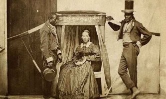 Какие угнетённые рабы, голодные, измождённые тяжёлой работой...