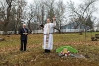 Когда есть хотя бы один кто будет на твоих похоронах это уже хорошо.