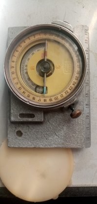 Что за хрень? , я так думаю связано со строительством, геодезией?