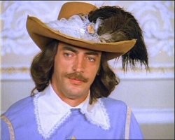 28 лет. А по фильму 18.