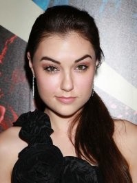 Фотографии людей, которые из «гадких утят» превратились в красивых лебедей