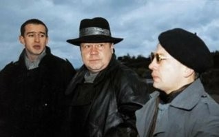 Это наша корова и мы её доим!