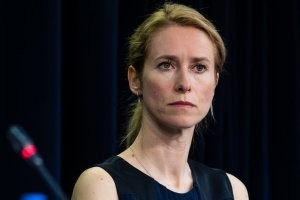 "Экспериментальных малышей отдали местным крестьянам, сказав, что они из разбомбленного детского приюта."

А потом эти малыши выросли и нарожали новых детей: