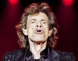 10. В Трубадуре зрители видели Элвиса Пресли, а в зверях – «битлов».

 Осёл 100% рисовался с Мика Джаггера