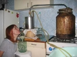 Появился в 11м веке для получения эфирных масел...