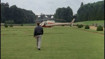 Это всегда грустно. А смерть животных совсем смотреть не могу, даже мультяшных