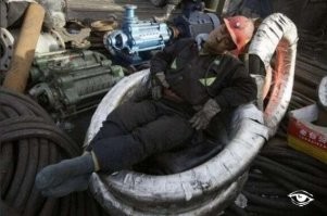 20 случаев, когда спящих удалось застать в самом нелепом виде. Сами виноваты!