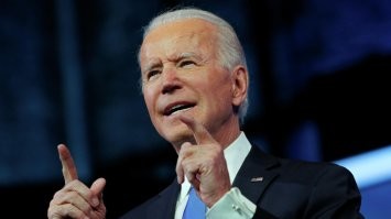 13 знаменитостей, которые изменились до неузнаваемости со времен своей молодости