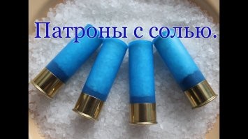 От боли в ж@пе плакал в детстве .
И плачу я сейчас , что позабыты ученья нашим детям неприменимые сейчас !