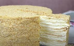 Это потому что Вы немного не правильно поняли смысл сказанного. Нигде в посте не сказано "слой снега, слой солдат". Сказано "обсыпка символизирует снег". Обсыпка, это то, чем торт посыпают сверху. Вы вообще этот торт вживую видели? Поэтому и минусы.