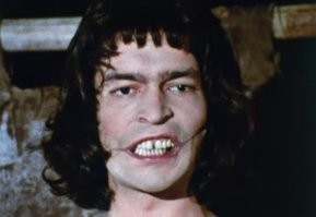 Жена Гуинплена.