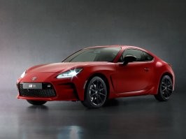 Corolla GR, это совершенно другой автомобиль. У него от Corolla только название. Во всяком случае автору нужно было изъясняться более конкретно. Потому что Corolla, с мотором максимум 1,8 и GR, с мотором в 300 сил, это, как говорят в Одессе, две большие разницы. А я комментирую то, что прочитал.