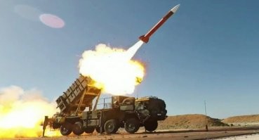 Очень хочется посмотреть как хохлы будут сбивать герани которые зделанны их говна и палок за 10т. долларов, ракетой которая МИНИМУМ стоит 4 ЛЯМА баксов....