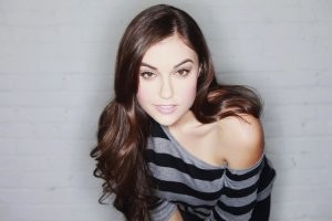А Сашка Серова не изменила ход истории, ну хотя бы для одного человека?????