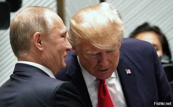 И? А это фото подтверждает, что Трамп агент Путина?