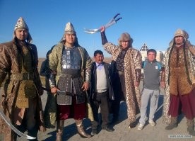 Надо было этому поляку чапалаха отвесить,"монгол" млять (он этих монголов увидит,обосрется.вот пример.)