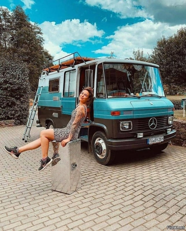 одним словом экскурсия)
не знаю... мне такие нравятся, и самому без больших вложений можно осилить...