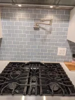 Серьёзно?
А приготовленную пищу в "тяжёлых" кастрюлях как снимать? Уж не подъёмным ли краном?