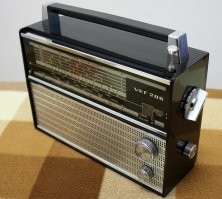 В моем активе радиоприемник ВЕФ, проигрыватель ВЕГА 211 и ламповый еще приемник Днепр. Не уверен насчет последнего, а ВЕФ и ВЕГА до сих пор в рабочем состоянии.
