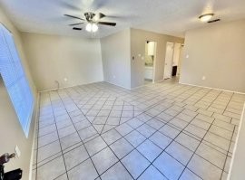 А тут то что за боль? Пол разделен на зоны все нормально