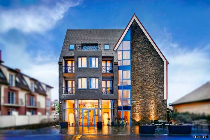 Может просто потому что у меня в городе я каждый день вижу много красивых домов. Старинных и новых.