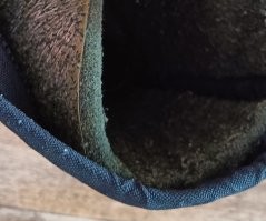 Термоносок с шерстяным носком не носят.
Из обуви кисы и унты норм, в качестве рабочей обуви неплохо Kamik Oslo себя показали, это по сути валенок с термопленкой, сверху кордура, галоша хорошая резина, влагу с ноги отлично отводят, я такие лет 10 уже таскаю на работе.