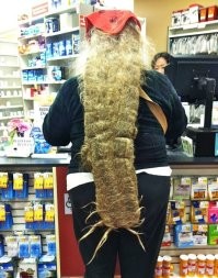 По моему это какой то паразит из попы уже в голову внедрился....