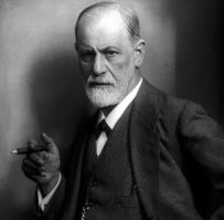 В Японии археологи нашли гигантский меч длиной в несколько метров