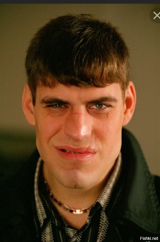 А почему не помнить? Замечательная женщина была.
А для сравнения с рисунком у меня ещё вариант есть. )