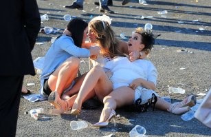 На своих смотри, нехер к нашим лезть.