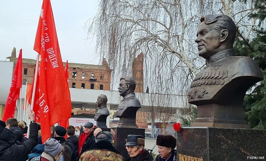 Памятник Сталину В Волгограде Фото