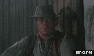 Зрелищная инсталляция с кораблём на мультимедиа выставке