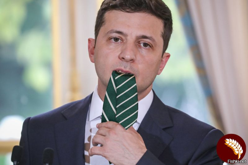 Похудел конечно, раньше галстуки жевал, а сейчас сидит на диете.
Следующему приготовиться!