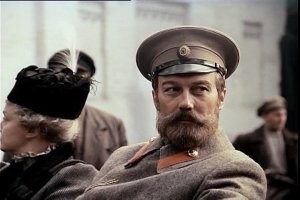 Мне кажется , что Янковский больше похож чем Машков !
