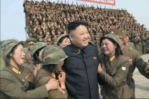 повезло тамошним девкам, кого отобрали. а пухлик вообще молодец, весёлый!