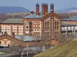 А как же этот завод? Жигулёвский пивоваренный завод. Именно на этом заводе изначально производилось знаменитое Жигулевское пиво