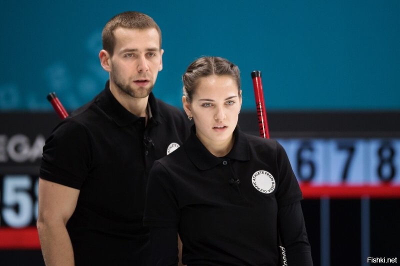 Кёрлинг такой же.
Достаточно вспомнить скандал и дисквалификацию, которые раздули против наших спортсменов