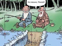 Почему Красное море называется красным