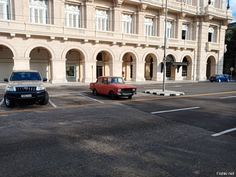 Почему кубинцы вот уже 70 лет не покупают новые машины: жизнь автолюбителей на Острове Свободы
