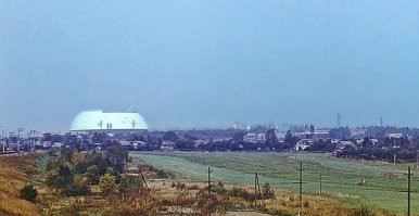 Автор! А что же Вы умолчали о том, что всё это должно было быть "спрятано" под гигантским куполом, который рухнул?