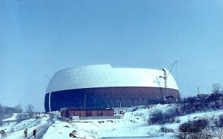 Автор! А что же Вы умолчали о том, что всё это должно было быть "спрятано" под гигантским куполом, который рухнул?