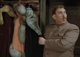 Сначала подумал, что это товарищ Саахов. Прочитал пост и не понял почем нет фильма Кавказская пленница. Пришлось гуглить и узнать, что там снимался Владимир Этуш )