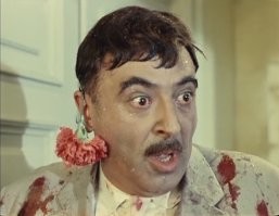 Сначала подумал, что это товарищ Саахов. Прочитал пост и не понял почем нет фильма Кавказская пленница. Пришлось гуглить и узнать, что там снимался Владимир Этуш )