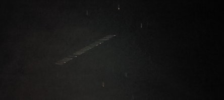 да почему над Китаем они и по наше территории пролетели )) снял вчера только камера на смарте паршивая и фото не очень получилось) летели со стороны Грузий)